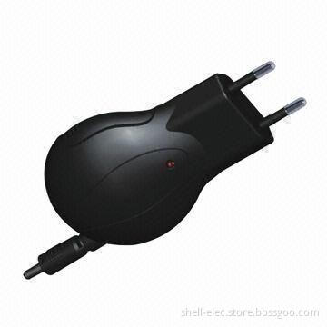 Retractable Travel Charger with 5V Output Voltage, Suitable for Mobile Phones and Digital Cameras